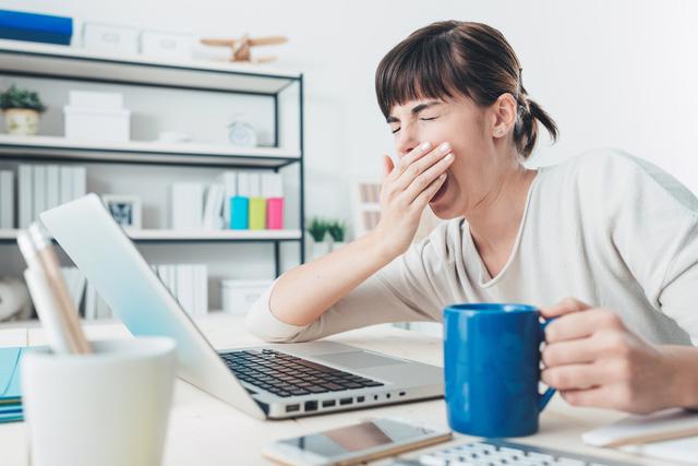 Mệt mỏi căng thẳng mất ngủ ở dân công sở là gì?